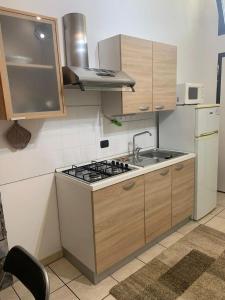 Η κουζίνα ή μικρή κουζίνα στο Cozy apartment in Magliano, 50 m² with terrace +4 φωτογραφίες