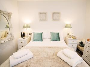 Gallery image of The Muse by The Suffolk Cottage Collection in Framlingham