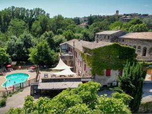Πισίνα στο ή κοντά στο Le Moulin D'onclaire Camping et chambres d'hôtes