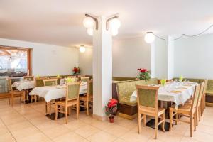 Restaurace v ubytování Hotel Garnì Maria
