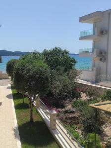 Příroda nedaleko apartmánu + 12 fotografií