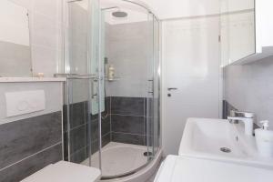 Koupelna v ubytování House Ivica + 26 fotografií