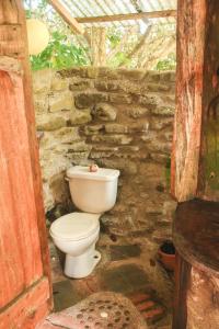 Bilik mandi di Rustic Cabin in Pavones surf brake