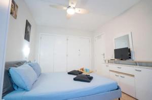 Et tv og/eller underholdning på Las Americas Cattleya