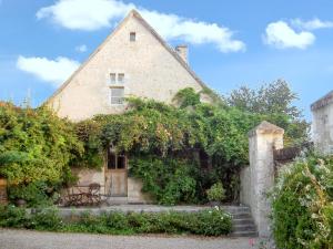 Κήπος έξω από το Maison contemporaine à Coudray-au-Perche avec grand jardin