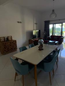 Μια τηλεόραση ή/και κέντρο ψυχαγωγίας στο Pierre Bleue