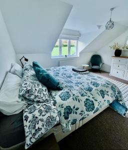Ένα ή περισσότερα κρεβάτια σε δωμάτιο στο West House Mews D