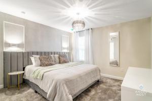 Cama ou camas em um quarto em In-Home Arcade, Themed Bedrooms, Resort Lazy River