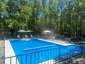 Hồ bơi trong/gần Boker Tov Pucon