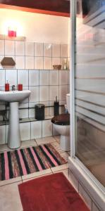 Un baño de Charmant studio à La Trinité de 20 m²