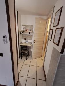 Una cocina o kitchenette en Roma sogno infinito