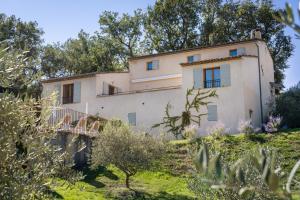 Κήπος έξω από το La Bastide des Milles