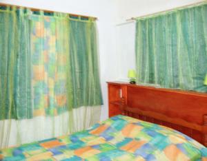 Foto dalla galleria di Appartement charmant à Port-Louis avec jardin clôturé a Port-Louis