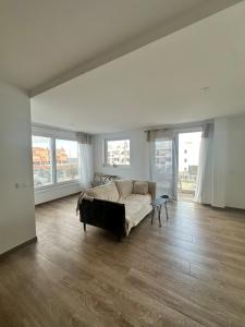 Postel nebo postele na pokoji v ubytování ARTu BEACH SUNSET Vv07860