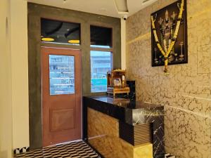 Gallery image of Solitaire Residency in Dombivli +33 photos