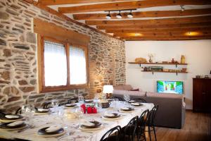 Μια τηλεόραση ή/και κέντρο ψυχαγωγίας στο Casa Rural Micaela en Navas de Oro