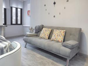 A seating area at Comfortable apartment in León - 55 m² + Balcony