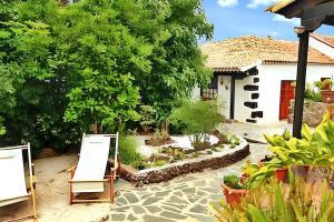 Zahrada ubytování Welcoming house with pool in San Cristóbal - 85 m²
