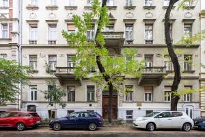Budova, v ktorej sa apartmán nachádza