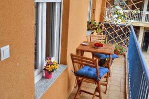 Balkon lub taras w obiekcie Charming House in Morales de Rey with Enclosed Garden