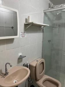 Ένα μπάνιο στο Hostel das Flores - Centro 131