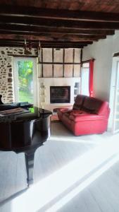 Gallery image of Maison de charme à Gan avec vue sur la montagne in Gan