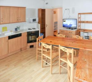Kuchyň nebo kuchyňský kout v ubytování Appartement spacieux à Allevard - 68 m² avec vue montagne