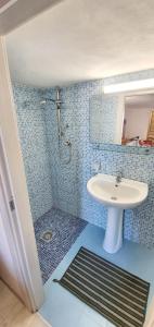 Koupelna v ubytování Romantic apartment with sea view in Alcamo - Terrace & BBQ