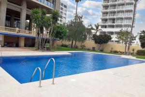 The swimming pool at or close to Comfortable apartment in Benalmádena 60 m² with pool