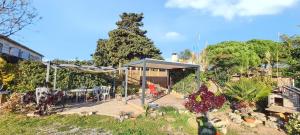 Vonkajšia záhrada v ubytovaní Studio confortable à Hyères 22 m² + Terrasse C