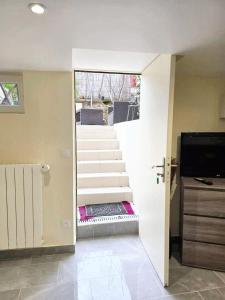 Fotografie z fotogalerie ubytování Studio charmant à Noisy-le-Sec de 22 m² avec terrasse v destinaci Noisy-le-Sec