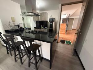 Nhà bếp/bếp nhỏ tại Apartamento nuevo Sotomayor dos alcobas