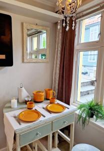 Gambar di galeri bagi Sleep well in Heart of Bergen - Beautiful street di Bergen