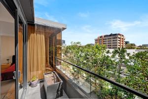 ภาพในคลังภาพของ Oxley - 1 Bedroom Apt in the Heart of Collingwood ในเมลเบิร์น