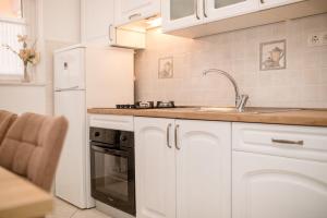 Kuchyňa alebo kuchynka v ubytovaní Apartments Mar