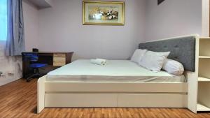 Postel nebo postele na pokoji v ubytování Amazing view Apartment at Kemayoran JIEXPO -Min Stay 3 nights-