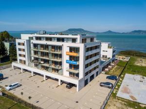 Příroda nedaleko apartmánu + 10 fotografií