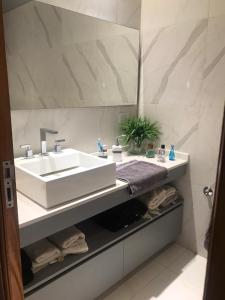 Koupelna v ubytování Manos