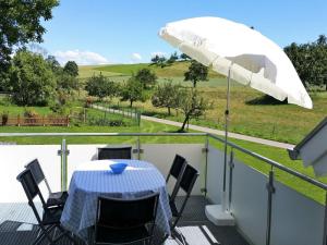 صورة لـ Beech Modern Retreat في Hödingen