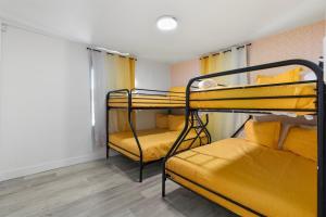 Postelja oz. postelje v sobi nastanitve Pickleball, Sparkling Pool, Mini Putt and Sleeps14
