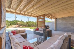 Predel za sedenje v nastanitvi Pickleball, Sparkling Pool, Mini Putt and Sleeps14