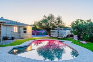 Bazen v nastanitvi oz. blizu nastanitve Pickleball, Sparkling Pool, Mini Putt and Sleeps14