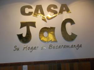 a sign for the las vegas sign on a wall at Casa Jac in Bucaramanga