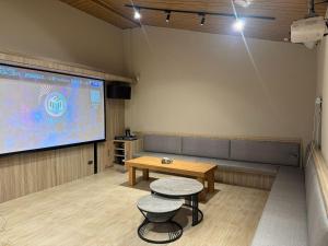 Televisor o centre d'entreteniment de 祥宜三合院