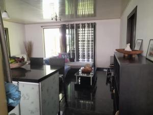 Χώρος καθιστικού στο Tubuai Fare Hivanui