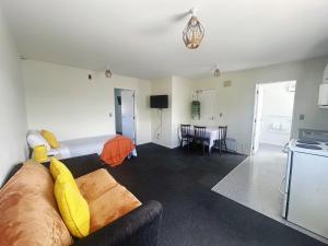 Kuchyň nebo kuchyňský kout v ubytování AAA Northlands Motel + 37 fotografií