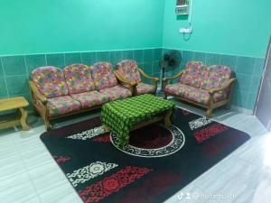 TokMaa Inap Desa的休息区