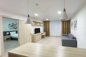 TV a/nebo společenská místnost v ubytování TOR'RE Astana, Trademark Collection by Wyndham