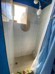 Ένα μπάνιο στο Cabaña Familiar en Pucatrihue +12 φωτογραφίες