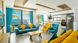 Kuchyň nebo kuchyňský kout v ubytování Kalkan 3 Bedroom Villa 9937